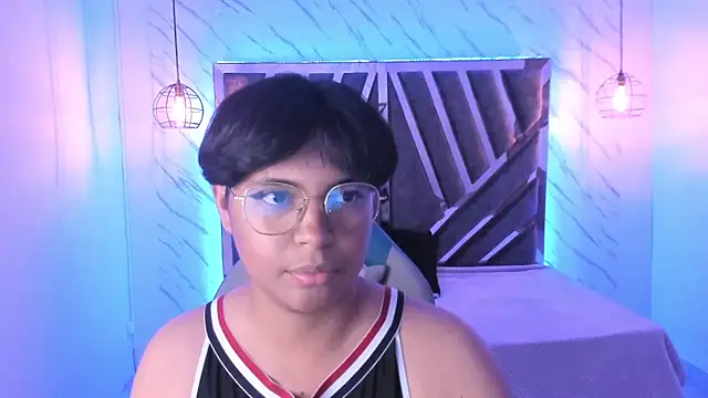 Emmapark  online show from February 2025 01:15:01 AM