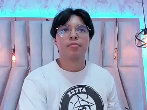 Emmapark  online show from February 2025 01:25:02 AM