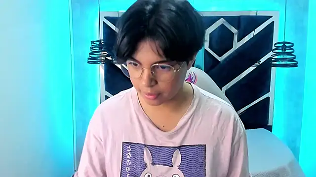 Emmapark  online show from February 2025 02:04:01 PM