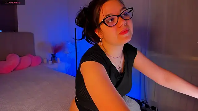 SelenaaSky online show from December 2024 05:01:01 PM