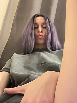 Snapshot of RinaMood chatting on February 2025 09:24:01 AM RinaMood online show from February 2025 09:24:01 AM