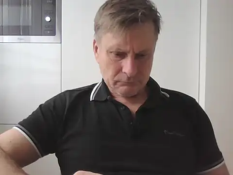 Snapshot of johnnym1 chatting on January 2025 12:26:02 PM johnnym1 online show from January 2025 12:26:02 PM