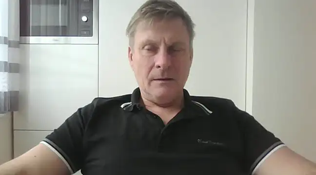 Snapshot of johnnym1 chatting on January 2025 11:58:02 AM johnnym1 online show from January 2025 11:58:02 AM