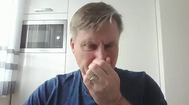 Snapshot of johnnym1 chatting on January 2025 10:12:02 AM johnnym1 online show from January 2025 10:12:02 AM