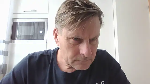 johnnym1 online show from February 2026 12:12:01 PM