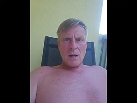 Snapshot of johnnym1 chatting on June 2026 03:11:02 PM johnnym1 online show from June 2026 03:11:02 PM