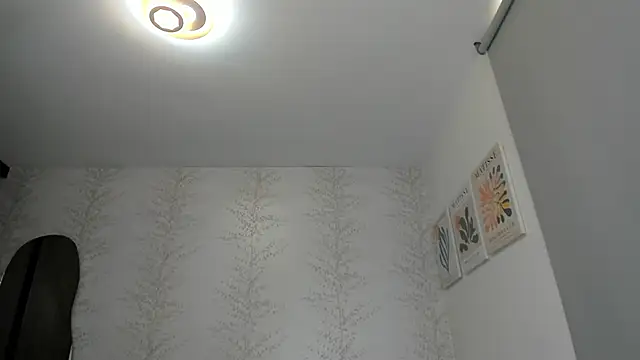 layla vanegas online show from January 2025 05:19:01 PM