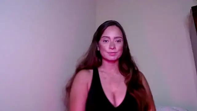 Sophie Raegan online show from December 2024 01:01:02 PM