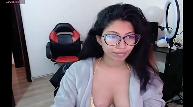 sofia rosse4 online show from December 2024 03:00:02 PM