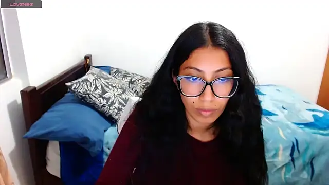 sofia rosse4 online show from September 2025 01:00:01 AM