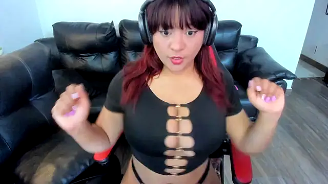 Snapshot of sofialove__ chatting on January 2025 01:05:02 AM sofialove   online show from January 2025 01:05:02 AM