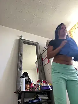 AlanaLars online show from April 2026 04:59:02 PM