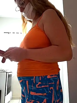 MILEIDE980 online show from November 2025 12:06:01 PM