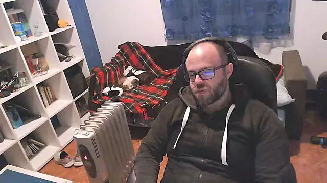 ravingr4d4 online show from March 2025 10:06:01 PM