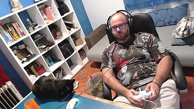 ravingr4d4 online show from September 2025 08:33:01 PM