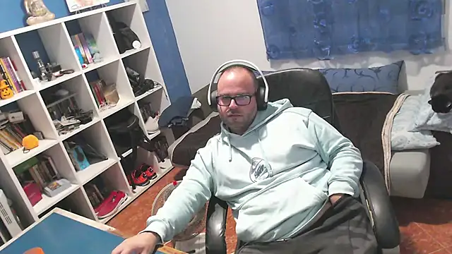 ravingr4d4 online show from November 2025 09:02:02 PM