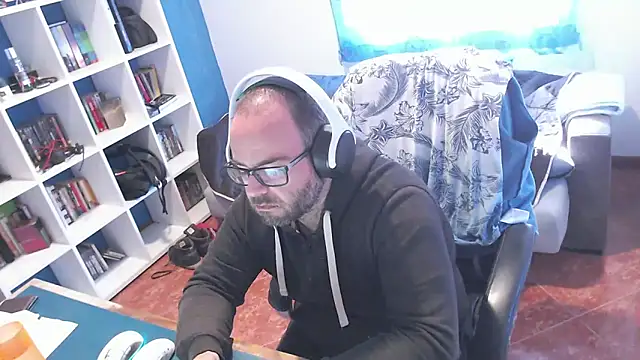 ravingr4d4 online show from November 2025 11:21:02 AM