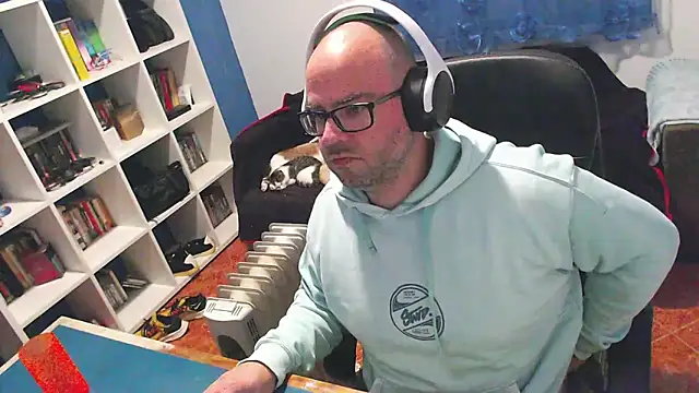 ravingr4d4 online show from December 2025 10:50:01 PM