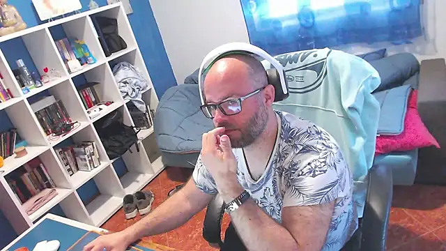 ravingr4d4 online show from April 2026 11:24:02 AM