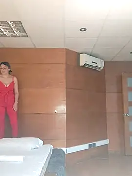 Snapshot of Daniela77771 chatting on December 2024 02:38:02 PM Daniela77771 online show from December 2024 02:38:02 PM