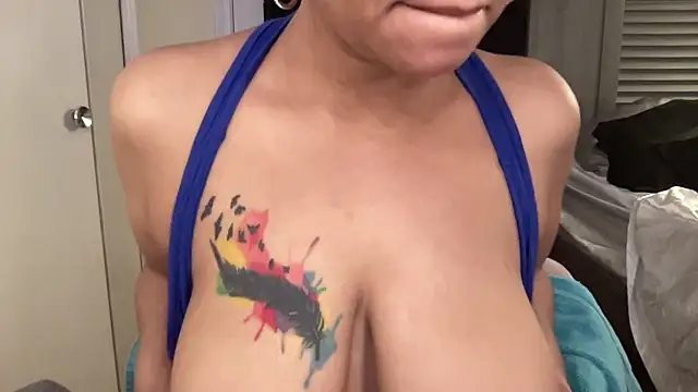 cocaNutt online show from October 2025 12:26:02 PM