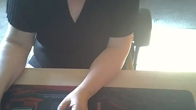 Silvia2277 online show from October 2025 12:05:02 PM