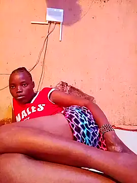 cute naimah online show from February 2026 12:00:01 PM