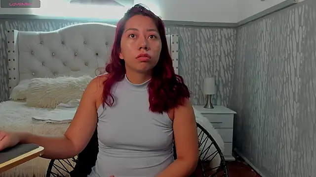 Snapshot of sexylaurita chatting on May 2026 11:37:01 AM sexylaurita online show from May 2026 11:37:01 AM