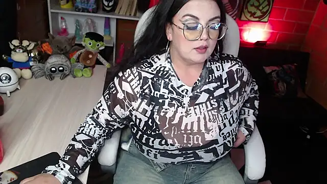 Snapshot of juliette_rd chatting on January 2025 08:56:01 AM juliette rd online show from January 2025 08:56:01 AM