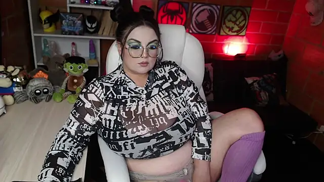 Snapshot of juliette_rd chatting on January 2025 07:06:01 AM juliette rd online show from January 2025 07:06:01 AM