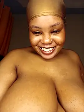 Snapshot of SexyTamarah chatting on December 2025 06:00:01 AM SexyTamarah online show from December 2025 06:00:01 AM