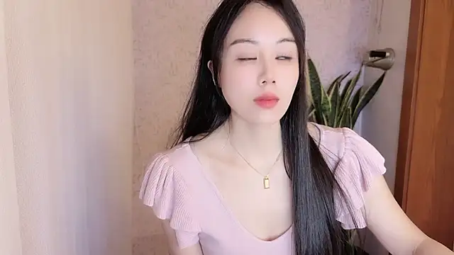 Snapshot of XIAOYU-a chatting on October 2025 02:06:02 PM XIAOYU-a online show from October 2025 02:06:02 PM