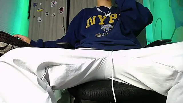 zacwatson  online show from January 2025 05:26:02 AM