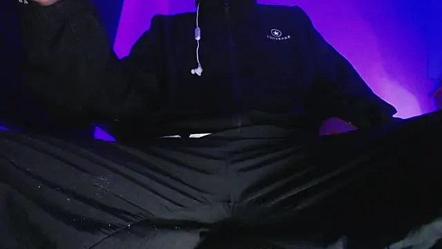 zacwatson  online show from December 2025 05:25:02 AM