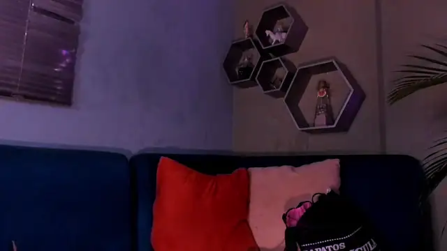 Snapshot of Sussy_Bell01 chatting on February 2025 07:58:02 PM Sussy Bell01 online show from February 2025 07:58:02 PM