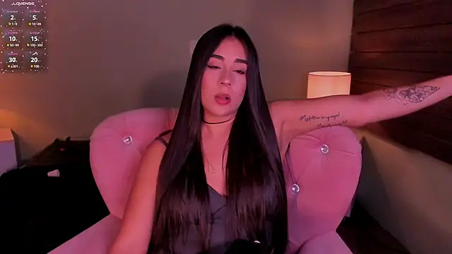 Snapshot of Sussy_Bell01 chatting on March 2025 12:10:01 AM Sussy Bell01 online show from March 2025 12:10:01 AM