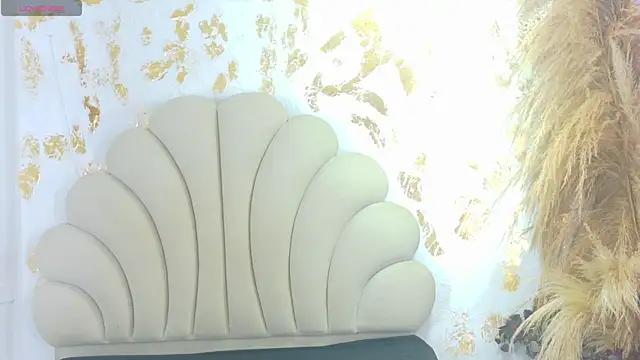 bonieklent online show from November 2025 11:37:02 PM