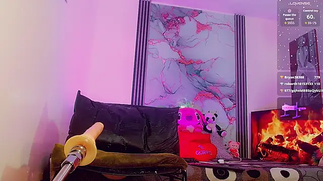  ChanellR  online show from October 2025 10:56:02 AM