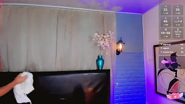  ChanellR  online show from May 2026 11:03:02 AM