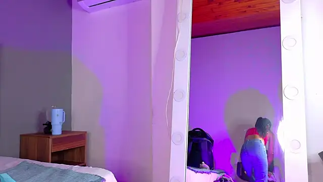 Snapshot of rachellmartinez chatting on November 2025 11:41:01 AM rachellmartinez online show from November 2025 11:41:01 AM