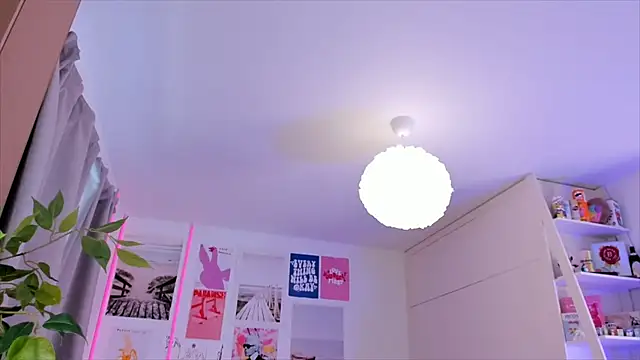 Lily Young online show from February 2026 07:51:01 AM