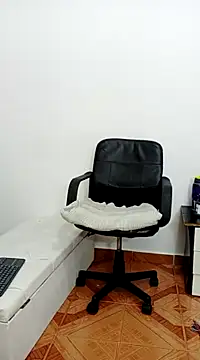 Snapshot of madonna101 chatting on March 2025 12:44:01 AM madonna101 online show from March 2025 12:44:01 AM