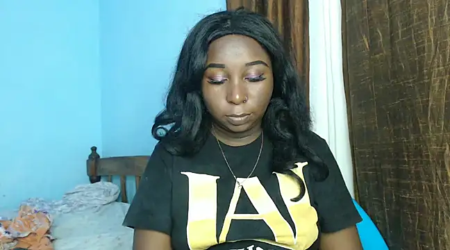 Snapshot of Malorie chatting on January 2025 02:24:02 PM Malorie online show from January 2025 02:24:02 PM