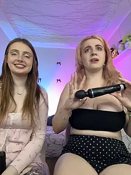 Snapshot of your_favoritegirls chatting on March 2025 04:51:02 PM your favoritegirls online show from March 2025 04:51:02 PM