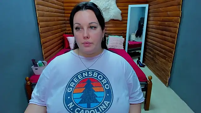 BubbleEmma online show from January 2025 10:01:01 PM