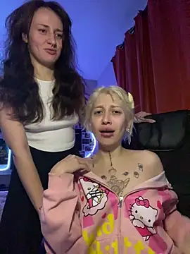 Dooubletroublee online show from November 2025 12:02:02 AM