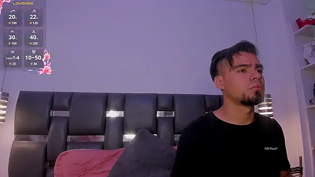 Snapshot of PittAndLunaa chatting on February 2026 12:23:01 PM PittAndLunaa online show from February 2026 12:23:01 PM