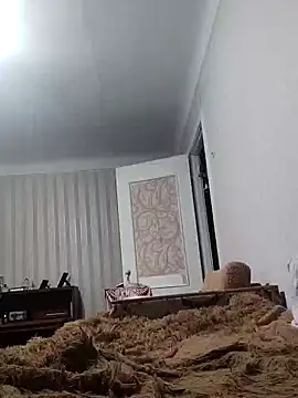 emeli moon online show from February 2025 09:58:02 PM