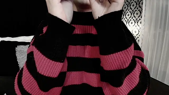 Adeelinee online show from October 2025 07:56:02 PM