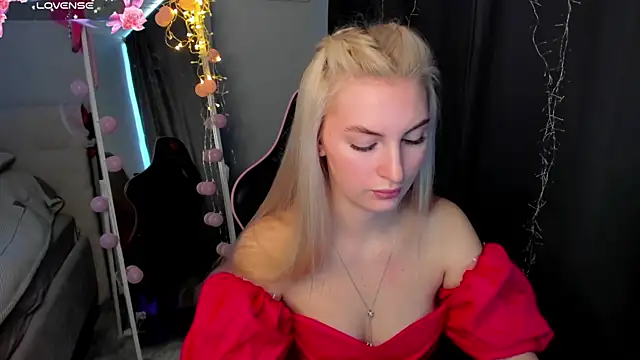 Kimmy powell online show from March 2026 02:50:01 AM